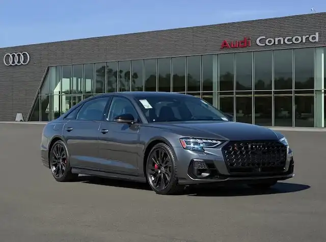 2025 Audi S8 4.0T quattro Tiptronic's photo