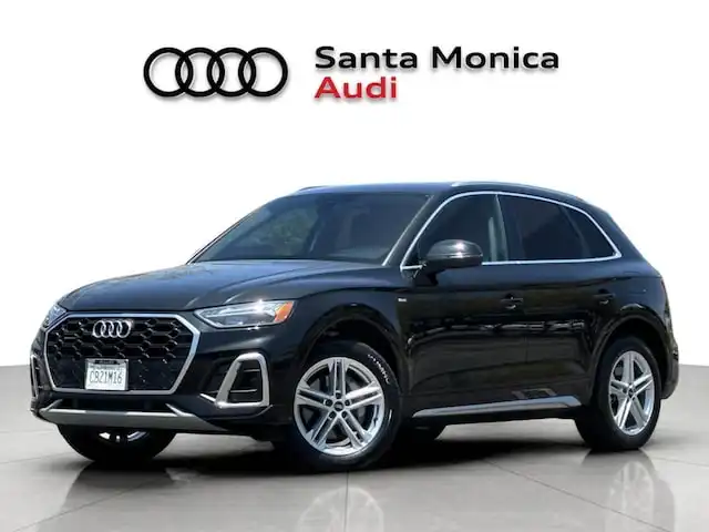 2022 Audi Q5 55 e Premium's photo