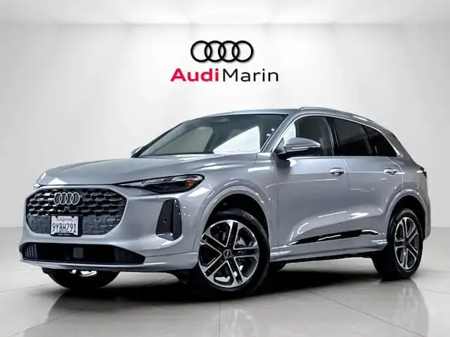 2025 Audi Q5 40 Premium's photo