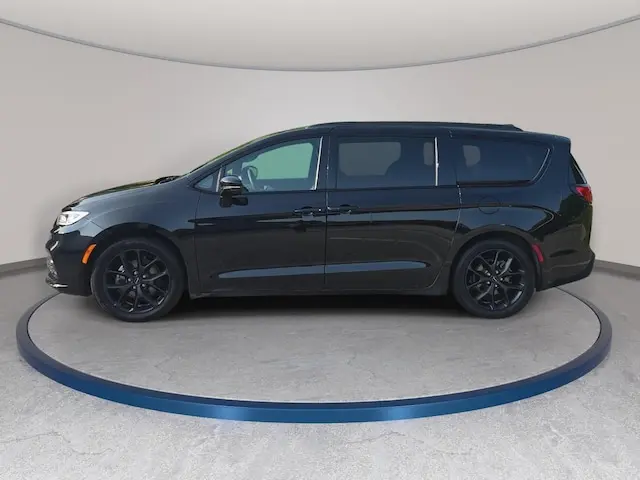 2025 Chrysler Pacifica Limited photo 5