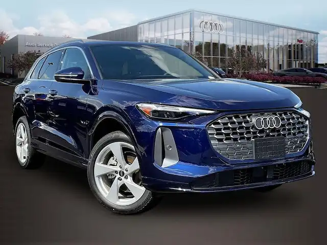 2026 Audi Q5 Premium Plus quattro's photo