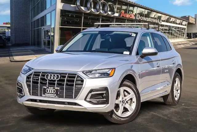 2022 Audi Q5 40 Premium's photo