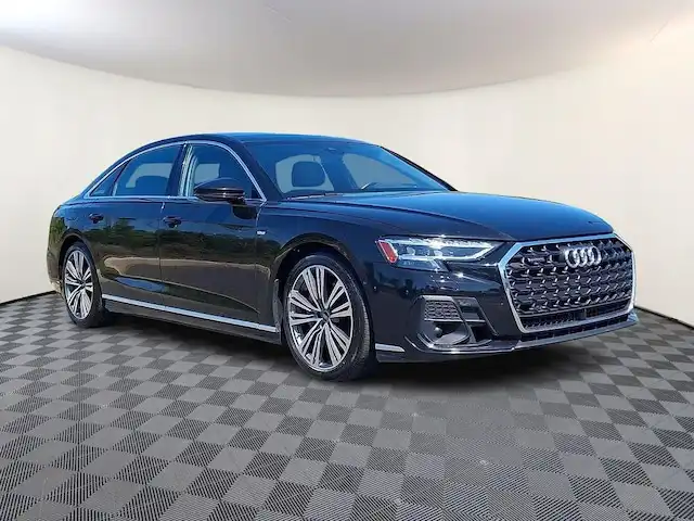2023 Audi A8 55 TFSI L quattro Tiptronic's photo
