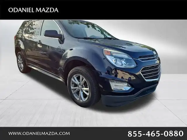 2017 Chevrolet Equinox LT's photo