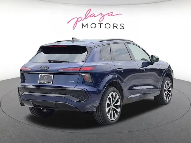 2026 Audi Q3 S Line quattro photo 5