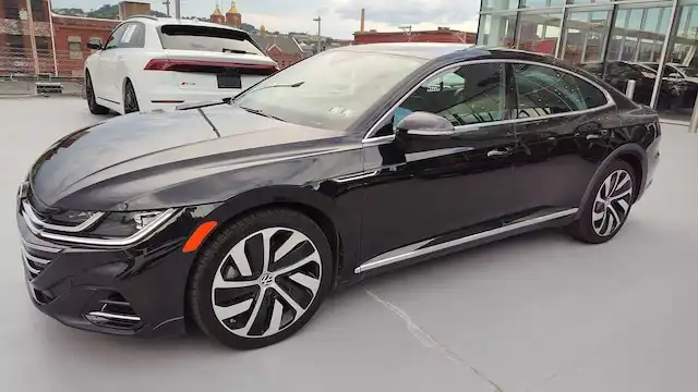2022 Volkswagen Arteon SEL R-Line with 4Motion's photo