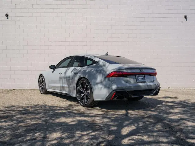 2023 Audi RS7 Base photo 3