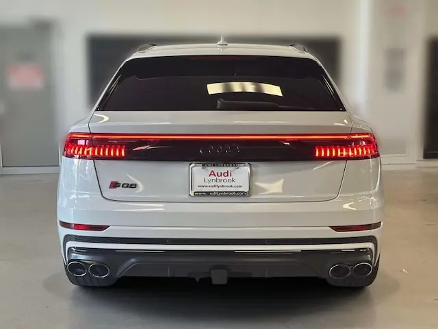 2023 Audi SQ8 Premium Plus photo 5