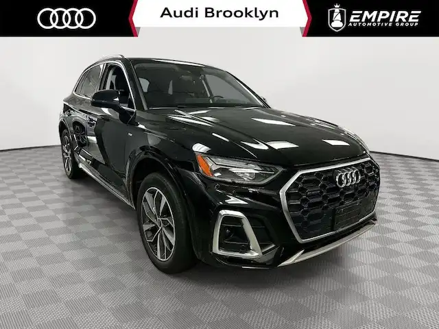 2023 Audi Q5 45 Premium Plus's photo