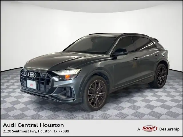 2023 Audi SQ8 Prestige's photo