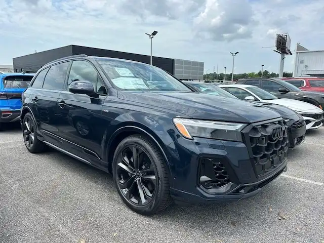 2026 Audi Q7 55 S Line Premium Plus quattro Tiptronic's photo