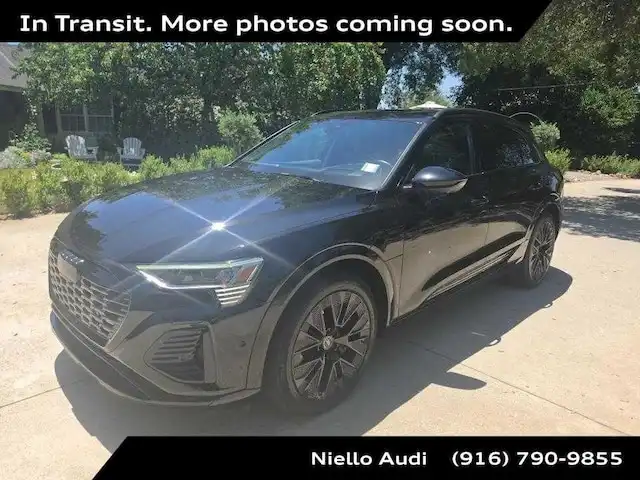 2024 Audi Q8 e-tron 114 kWh Prestige quattro 55's photo