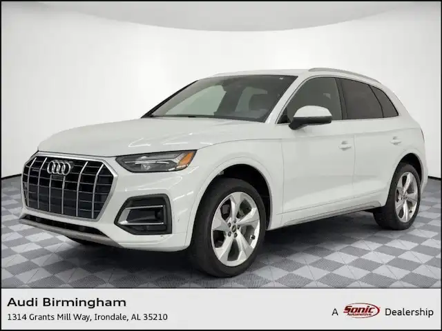 2021 Audi Q5 45 Premium Plus's photo