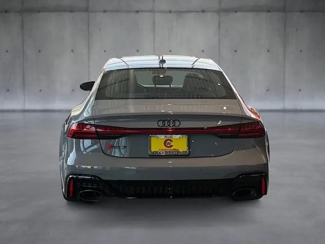 2025 Audi RS7 Performance photo 3