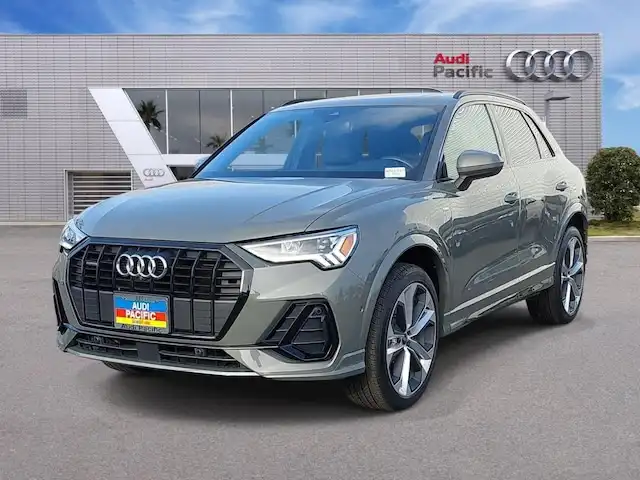 2021 Audi Q3 45 TFSI S Line Premium Plus quattro's photo