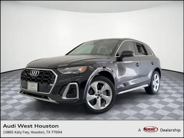 2023 Audi Q5 45 Premium Plus's photo