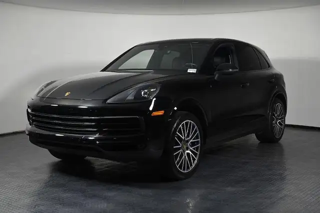 2021 Porsche Cayenne Base's photo