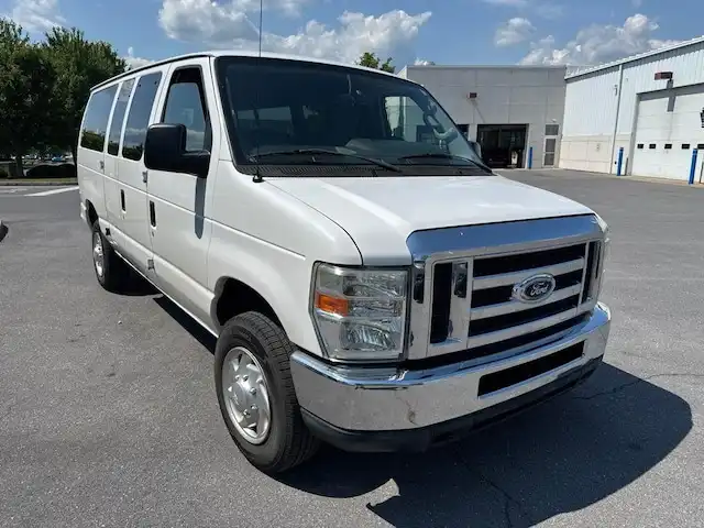 2012 Ford E-Series E-350 XLT Super Duty's photo