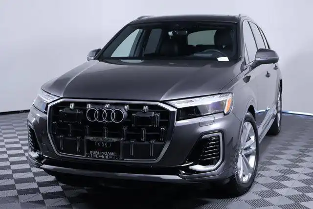 2025 Audi Q7 55 Prestige quattro Tiptronic's photo