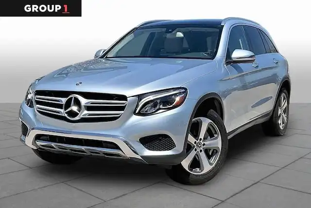 2017 Mercedes-Benz GLC GLC300's photo