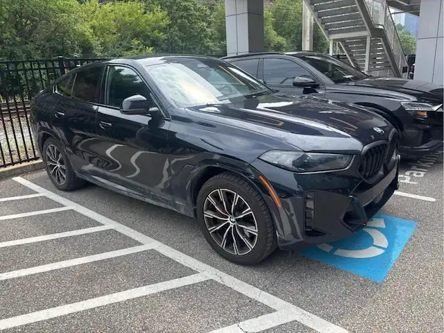 2024 BMW X6 xDrive40i's photo
