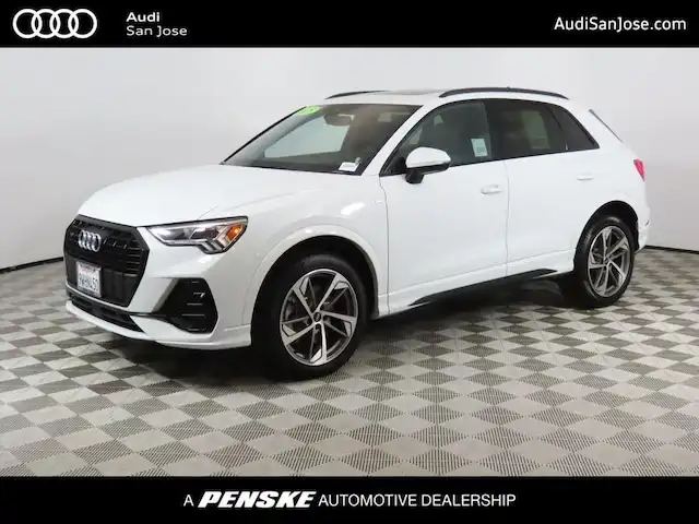 2025 Audi Q3 45 TFSI S Line Premium quattro's photo