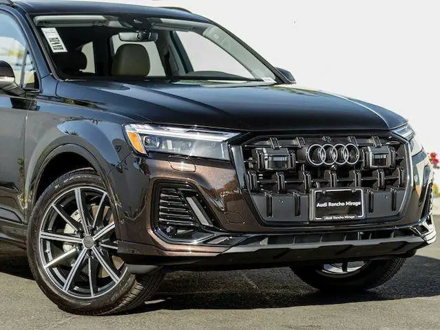 2026 Audi Q7 45 Premium Plus quattro Tiptronic photo 5