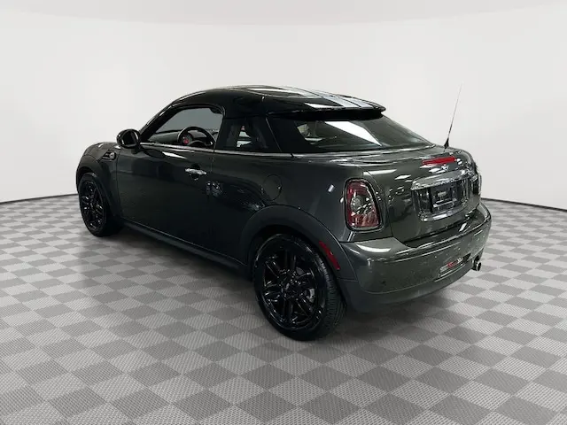 2014 MINI Cooper Base photo 5