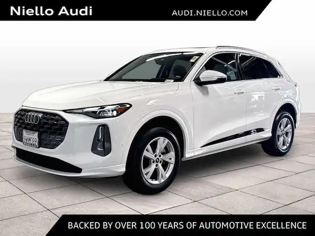 2025 Audi Q5 40 Premium's photo