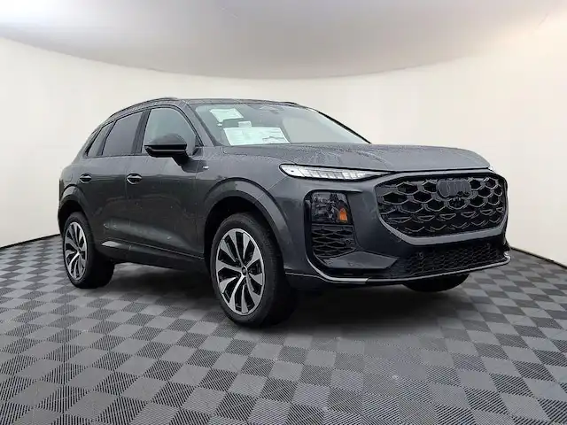 2026 Audi Q3 S Line quattro's photo