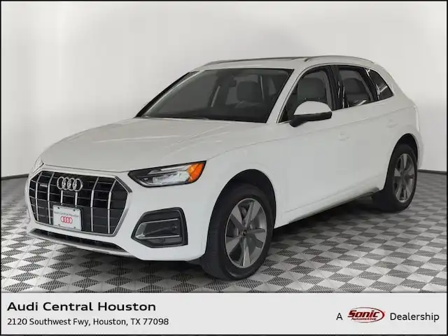 2023 Audi Q5 40 Premium Plus's photo
