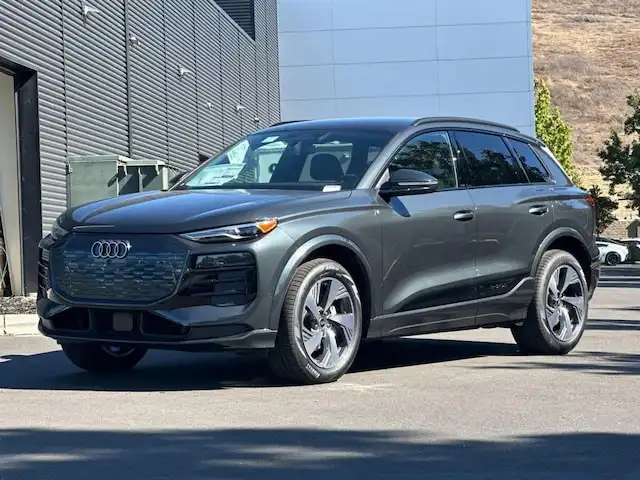 2027 Audi Q6 e-tron Premium quattro's photo