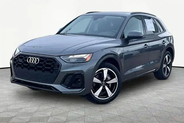 2023 Audi Q5 45 Premium Plus's photo