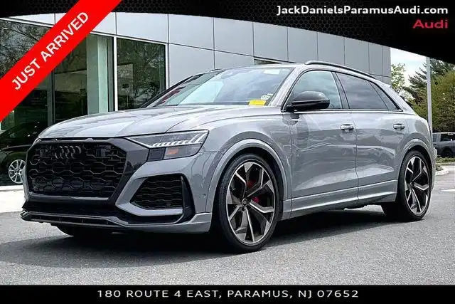2024 Audi RS Q8 Base's photo