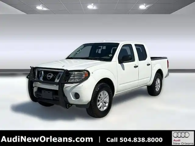 2015 Nissan Frontier 4.0 SV Crew Cab 4X4 AT SWB's photo