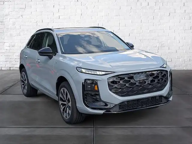 2026 Audi Q3 S line quattro's photo