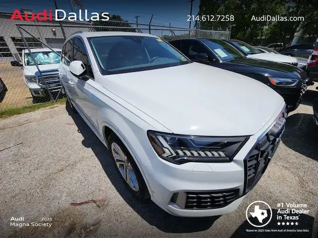 2023 Audi Q7 55 Premium Plus quattro Tiptronic's photo