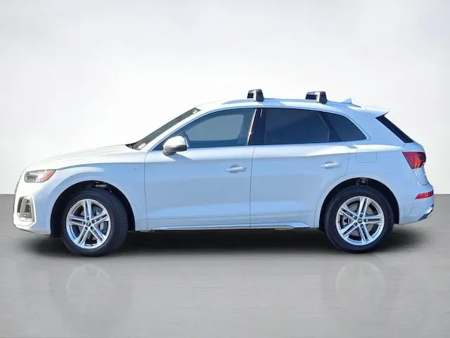 2024 Audi Q5 55 e Premium photo 5