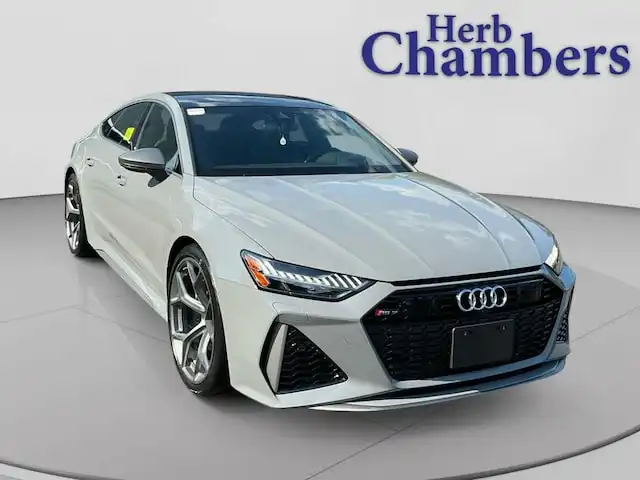 2026 Audi RS7 Performance's photo