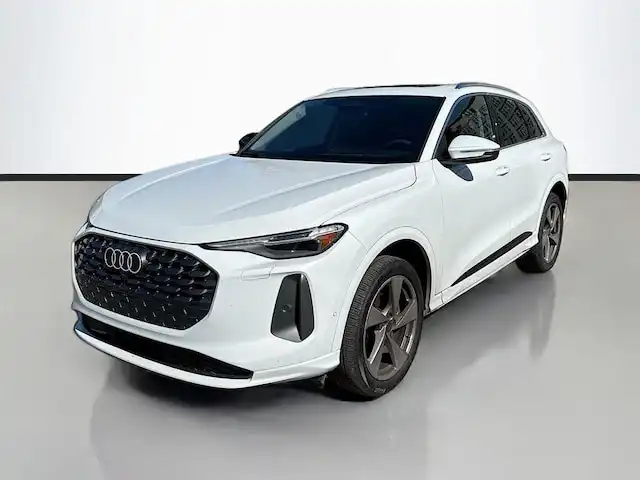 2025 Audi Q5 40 Premium Plus's photo