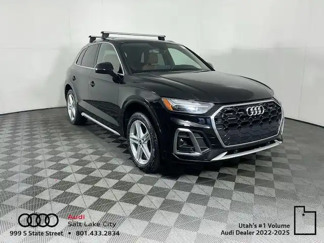 2022 Audi Q5 55 e Premium's photo