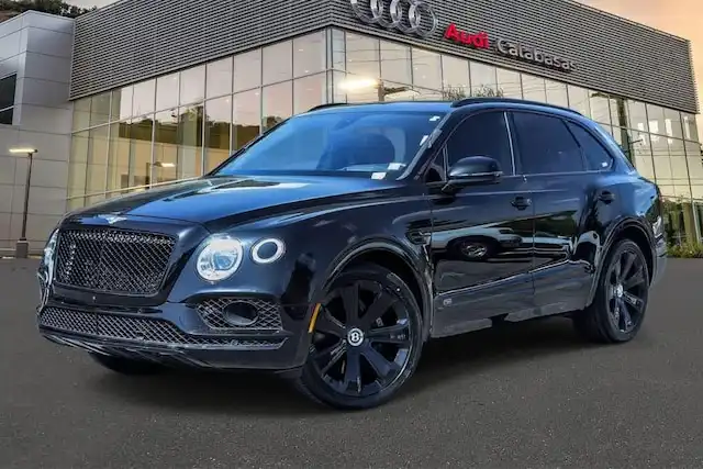 2020 Bentley Bentayga V8's photo