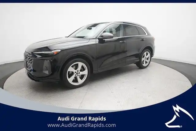 2025 Audi Q5 40 Prestige's photo