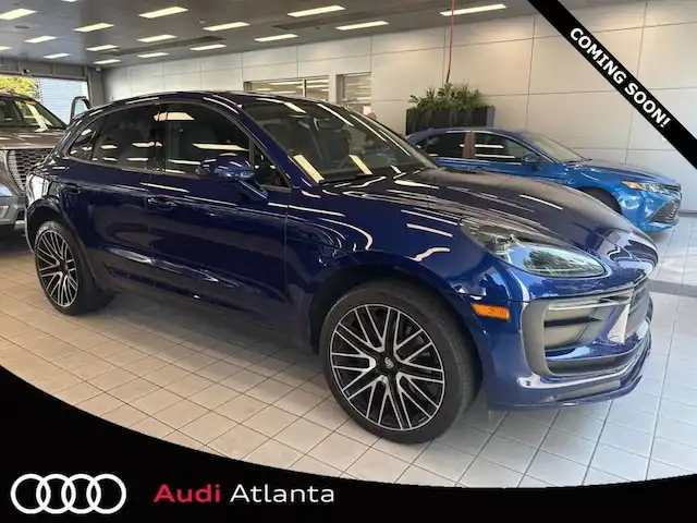 2025 Porsche Macan T's photo