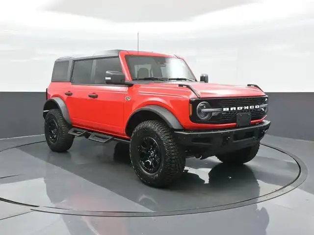 2024 Ford Bronco Wildtrak 4x4's photo