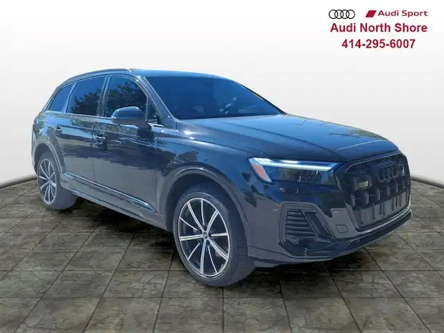 2025 Audi Q7 45 Premium Plus quattro Tiptronic's photo