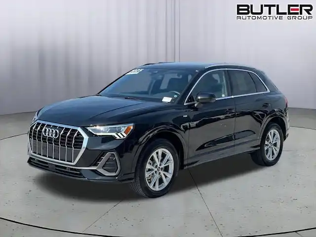 2025 Audi Q3 45 TFSI S Line Premium quattro's photo