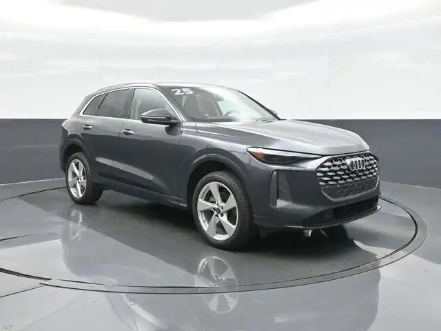 2025 Audi Q5 40 Premium Plus's photo