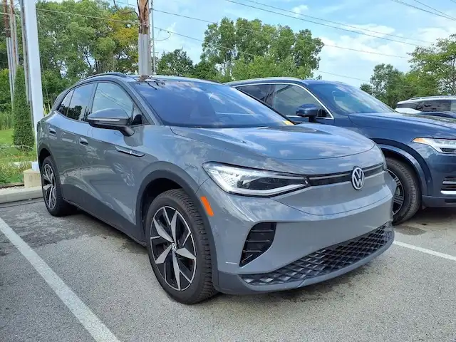 2023 Volkswagen ID.4 Pro S 4Motion's photo