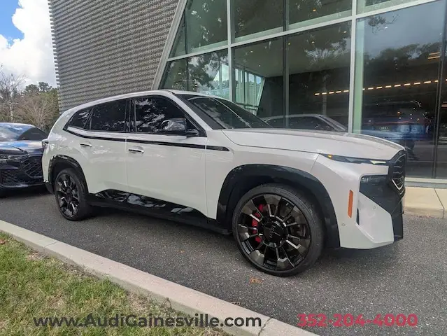 2024 BMW XM Base photo 1